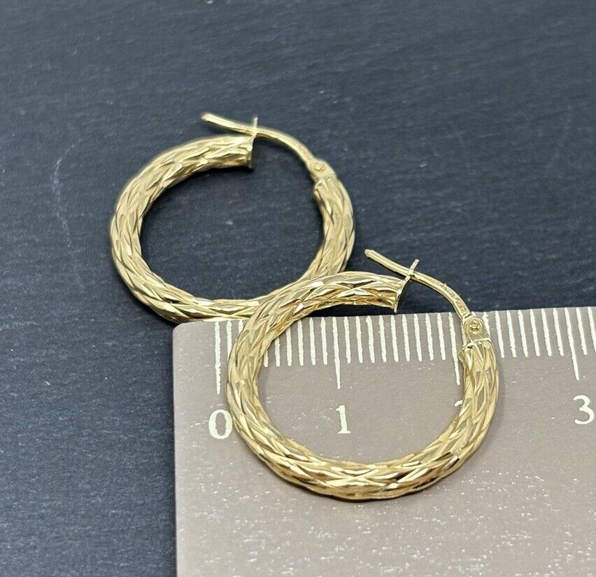 Goldene Ohrringe Creolen Italienisch Muster 18K/750 Gelbgold 2cm No.136 verkauft