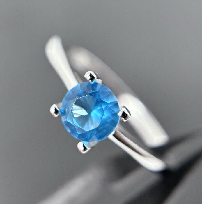 Ring Farbe wie Blautopas Silber 925er Brillantschliff Solitärring