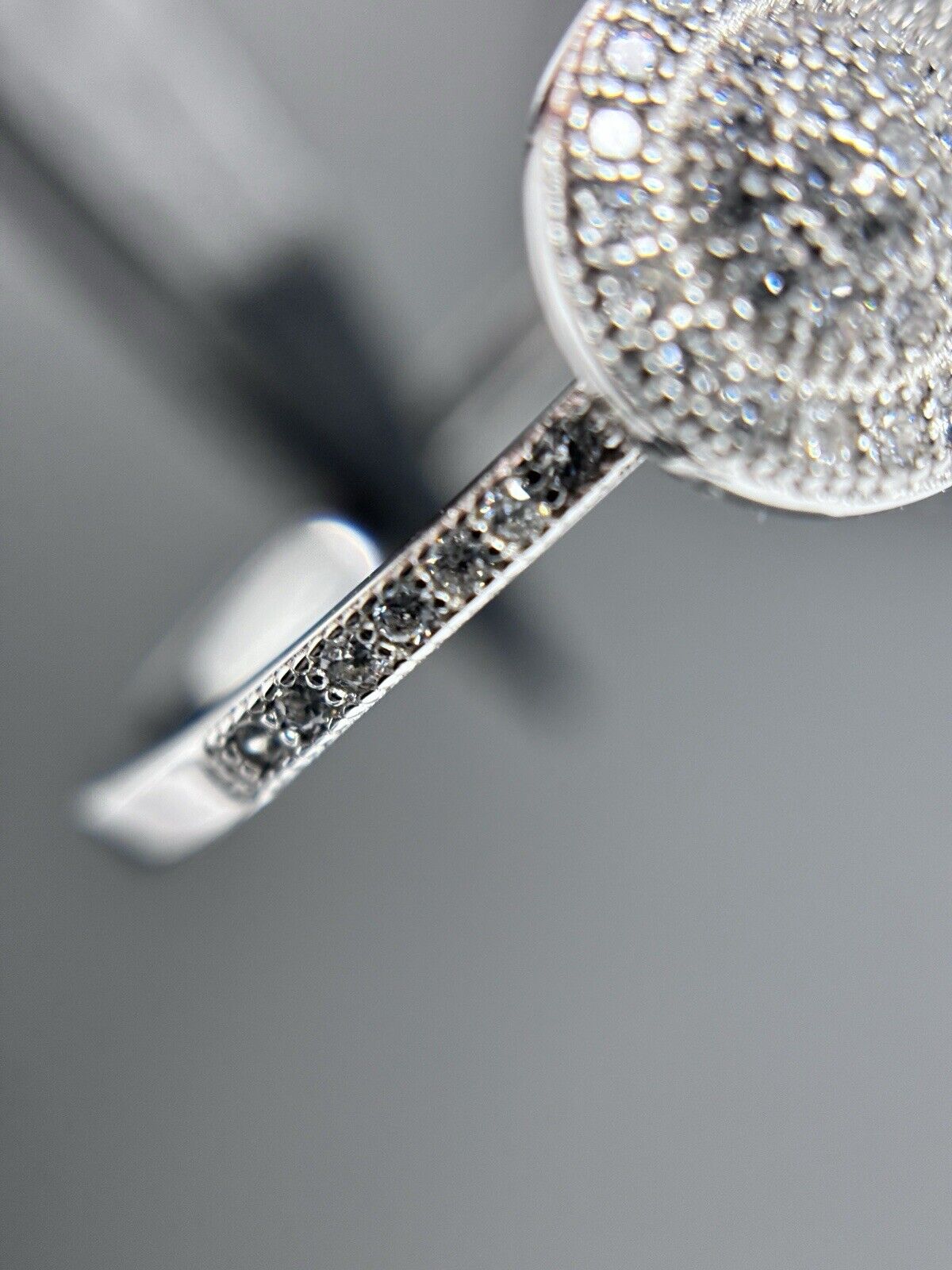 Ring Weiß Brillantschliff Silber 925er Steine auf der Schiene Vintage Look