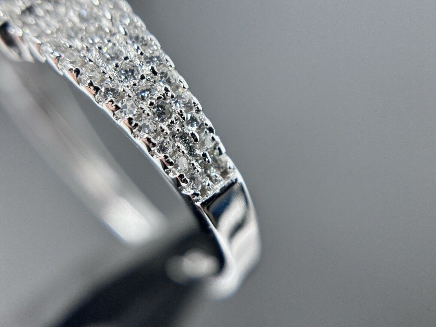 Entourage Ring Princesscut Silber 925er Steine in der Schiene