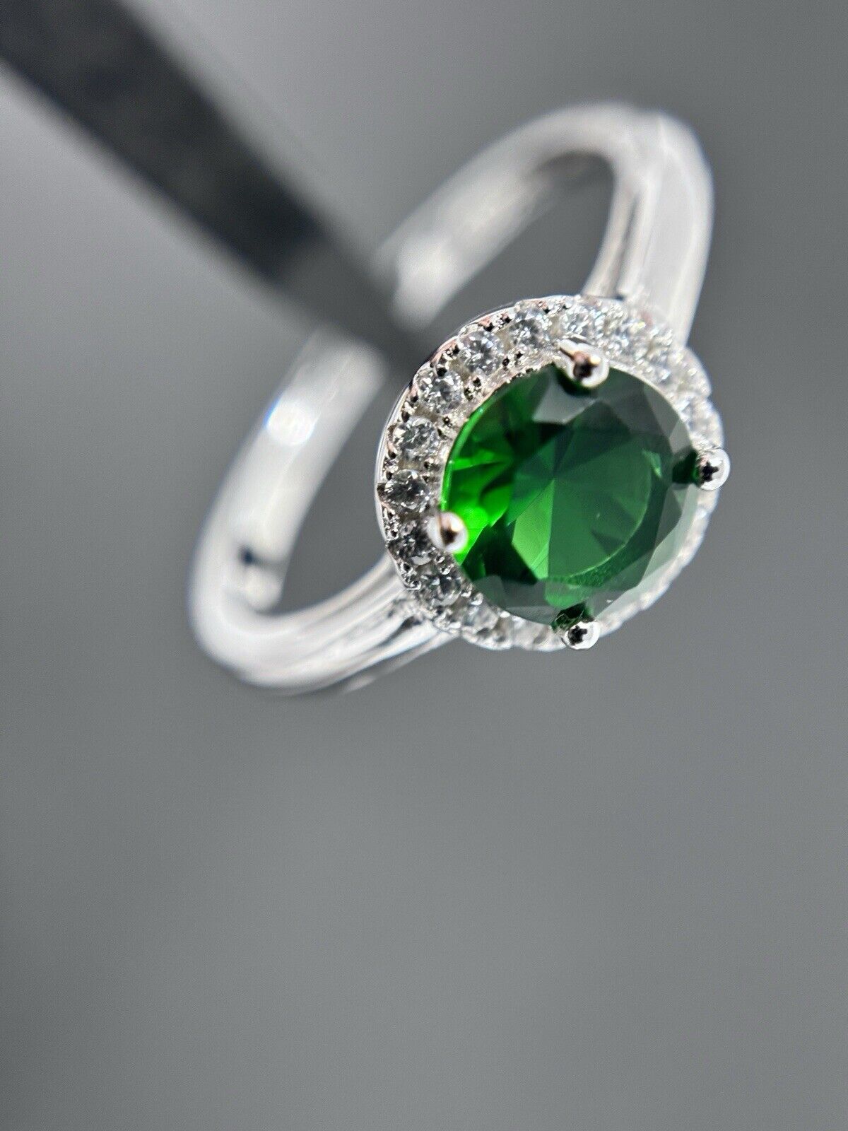Entourage Ring Farbe wie Turmalin Silber 925er Brillantschliff