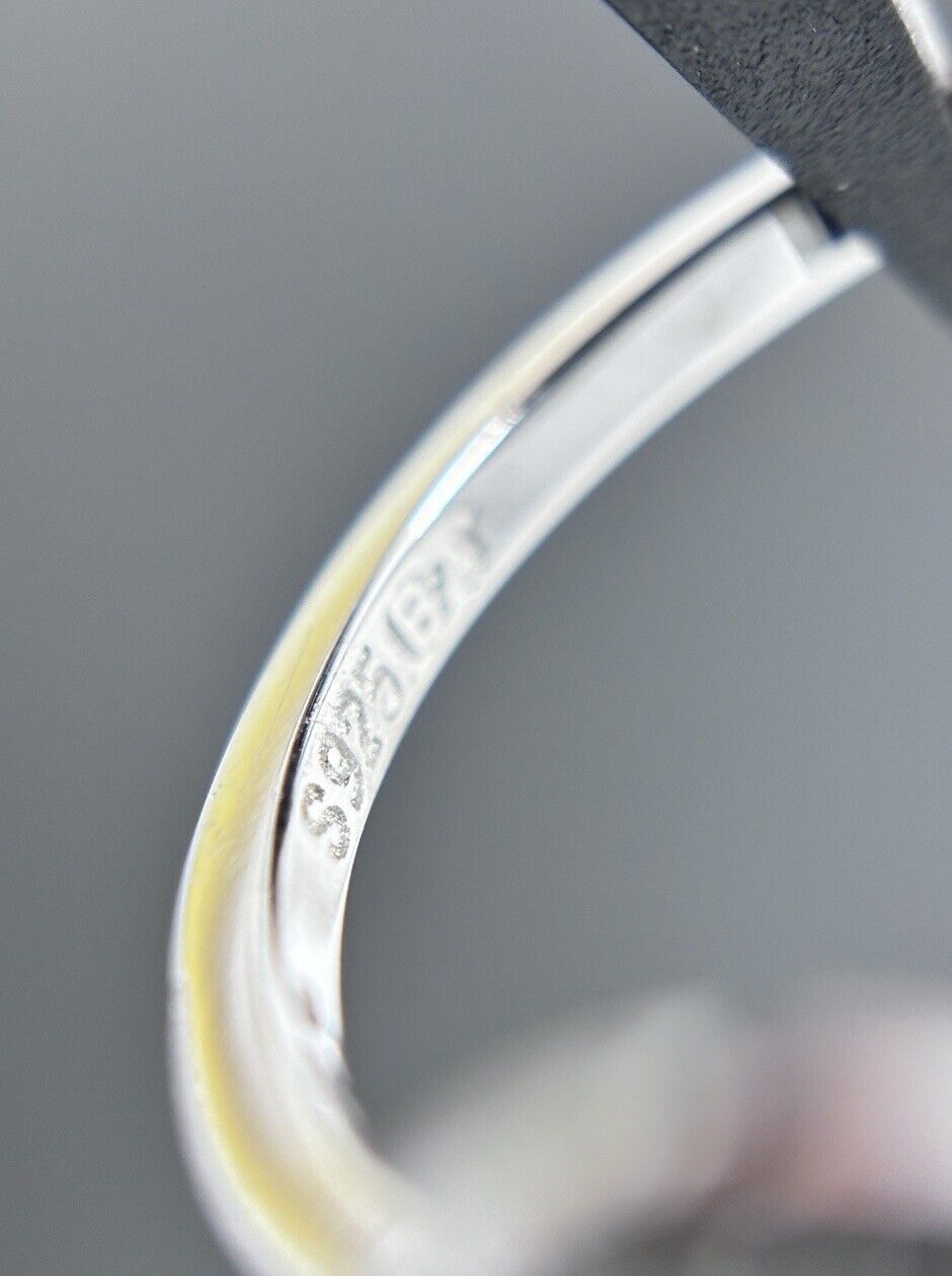 Ring Weiß Brillantschliff Silber 925er Steine auf der Schiene Vintage Look
