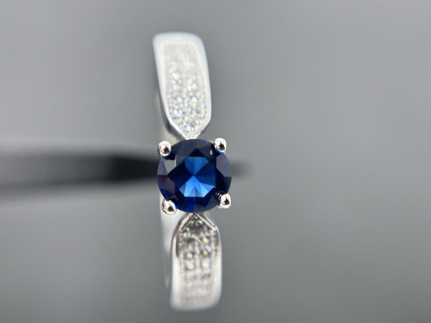 Ring Farbe wie Saphir Silber 925er Brillantschliff Solitärring