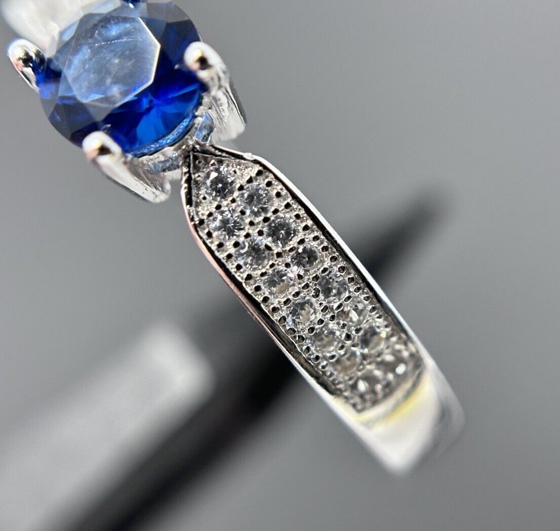 Ring Farbe wie Saphir Silber 925er Brillantschliff Solitärring