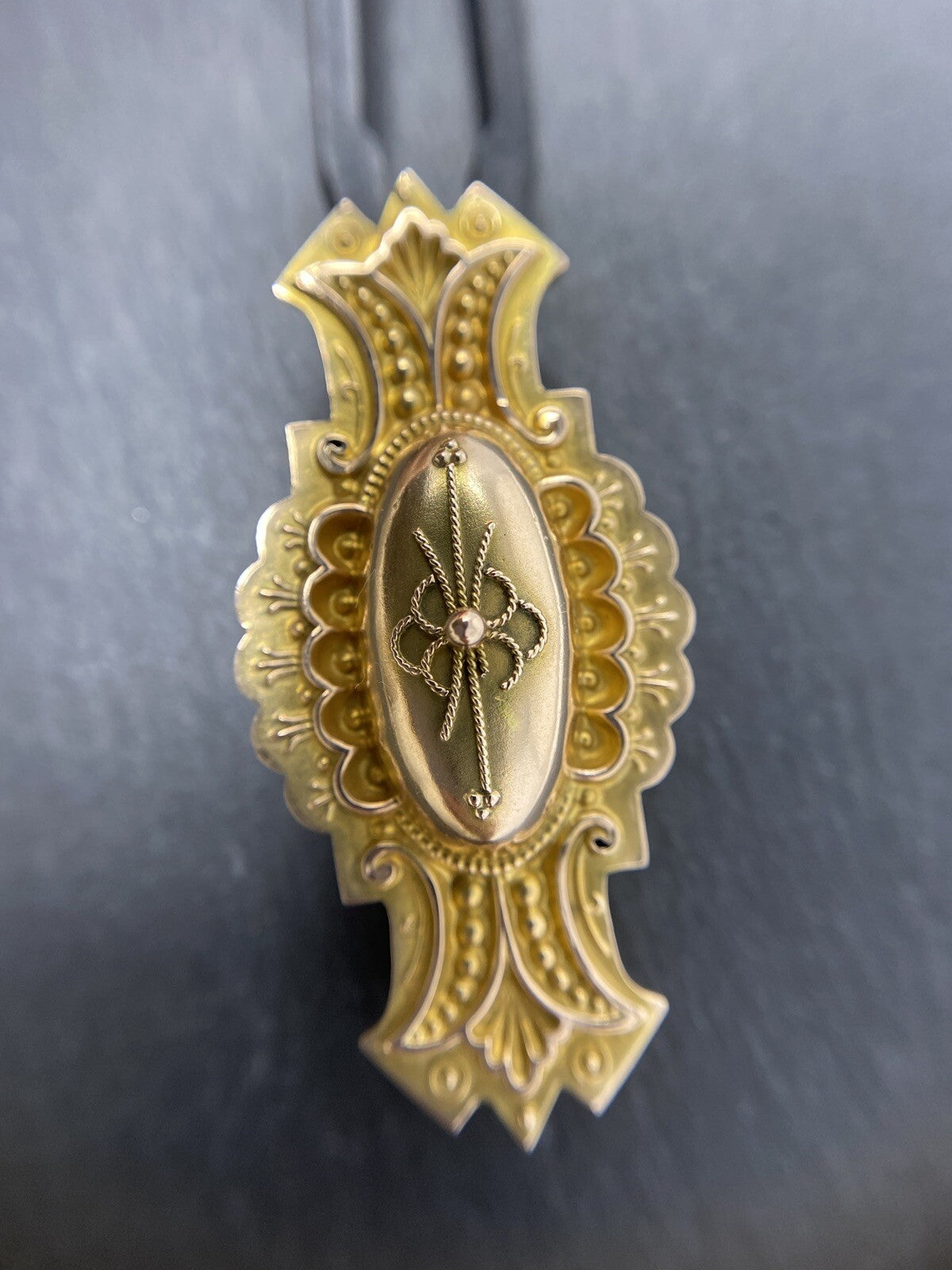 Antike Brosche Gelbgold 19/20 Jhd. viktorianisch 9K