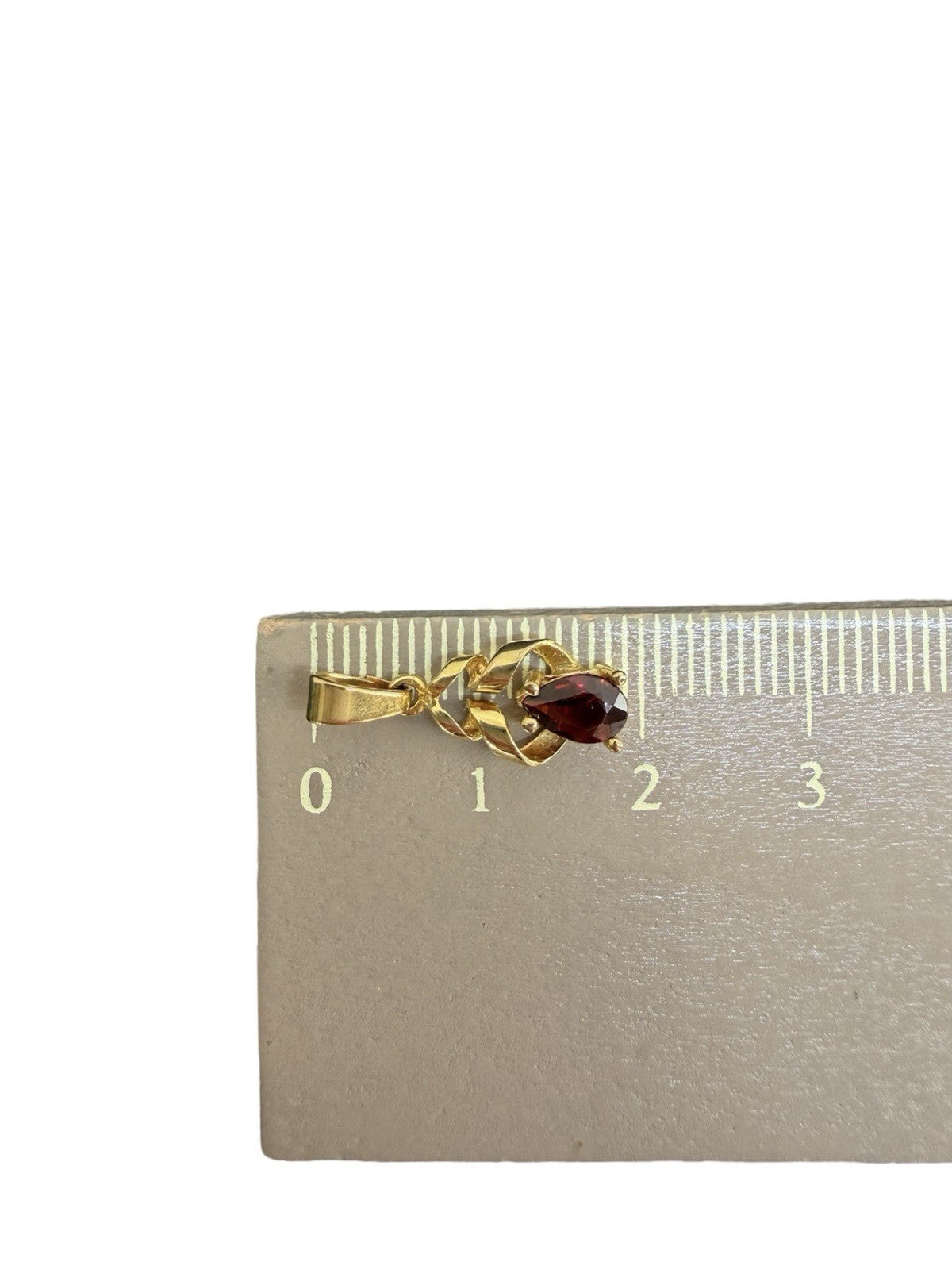 Gold Anhänger Granat 8K/333 Granat Tropfenschliff