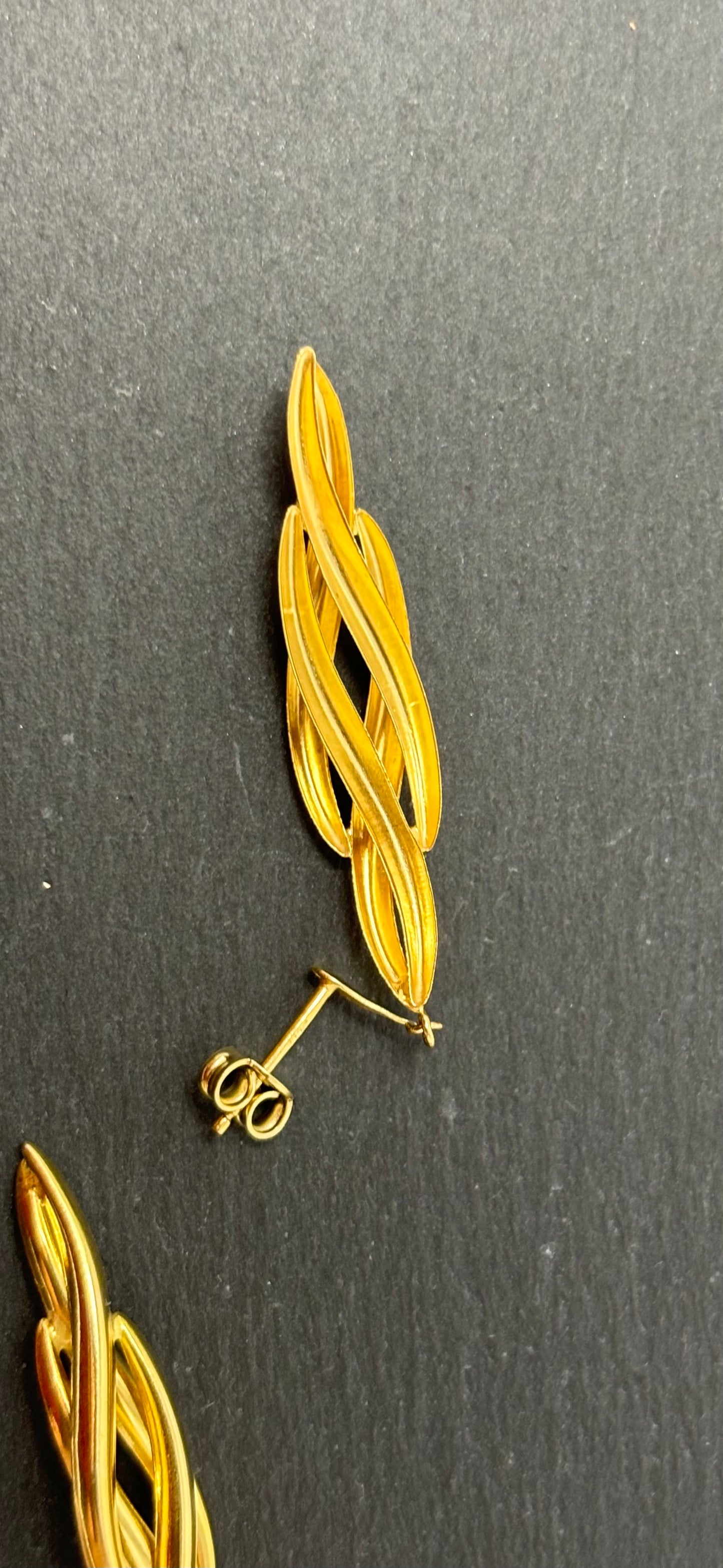 Verkauft ! Ohrhänger Ohrring filigran Gelbgold 8K/333 No.113