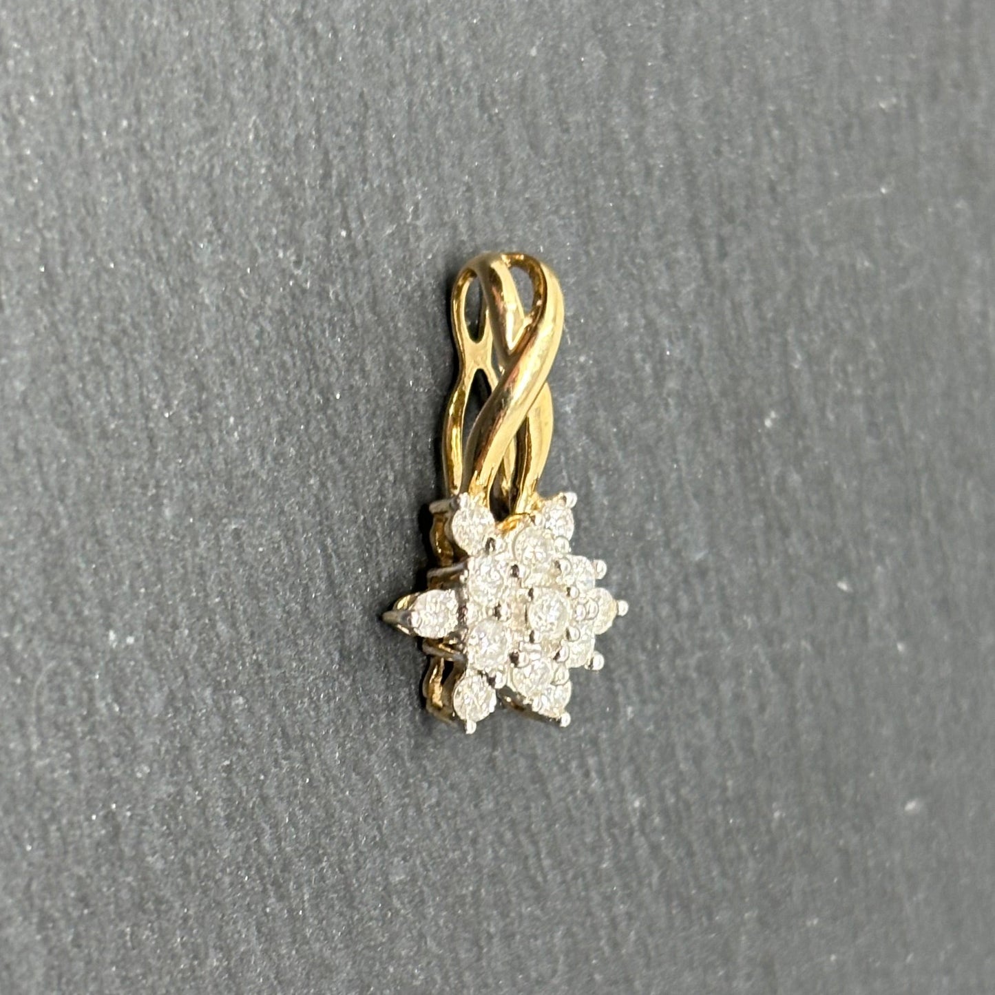 Verkauft! Gold Anhänger 14K/585 Stern mit Diamanten fein edel Gelbgold ca. 0,15ct No.82
