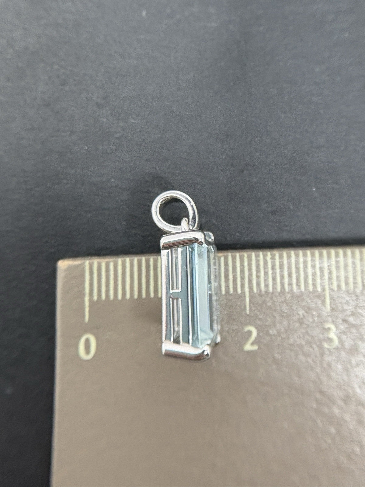 Weißgold Anhänger | Aquamarin ca. 8ct Emerald Schliff 18K/750