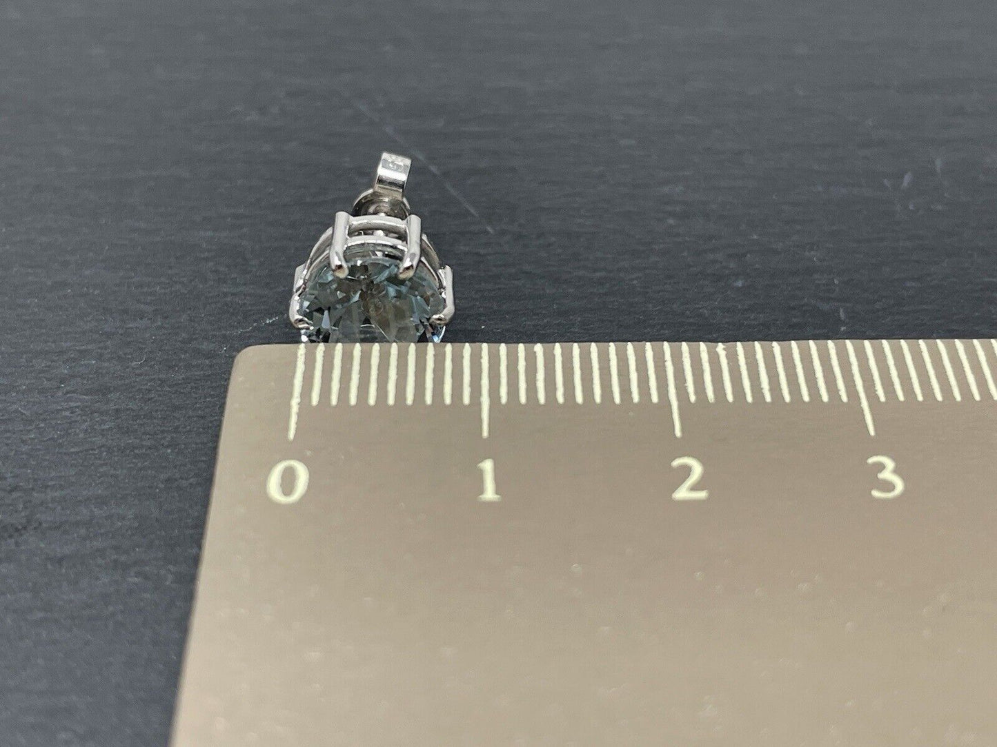 Goldene Ohrringe Stecker 14K/585 ca. 3,2 Ct Aquamarin Blaue Edelsteine No.32 verkauft
