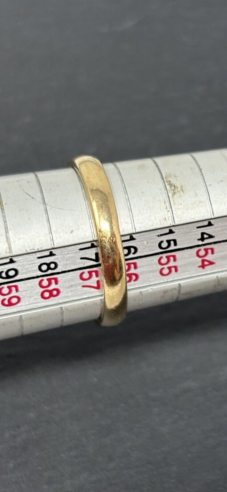 Gelbgold Solitärring Brillant glänzend 9K/375 Gr.56 No.109
