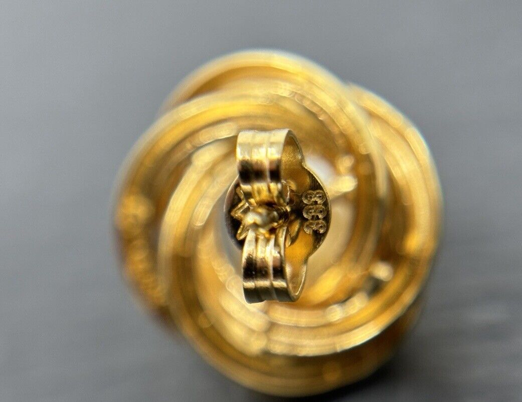 Ohrringe Ohrstecker gezwirbelt Gold 8K/333 schöne weiße Perlen 1,2cm No.U78