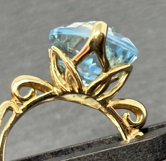 Gold Ring Gelbgold Blautopas Eisblau ca.15x10mm 9K/375 Damenring Gr.50 No.62