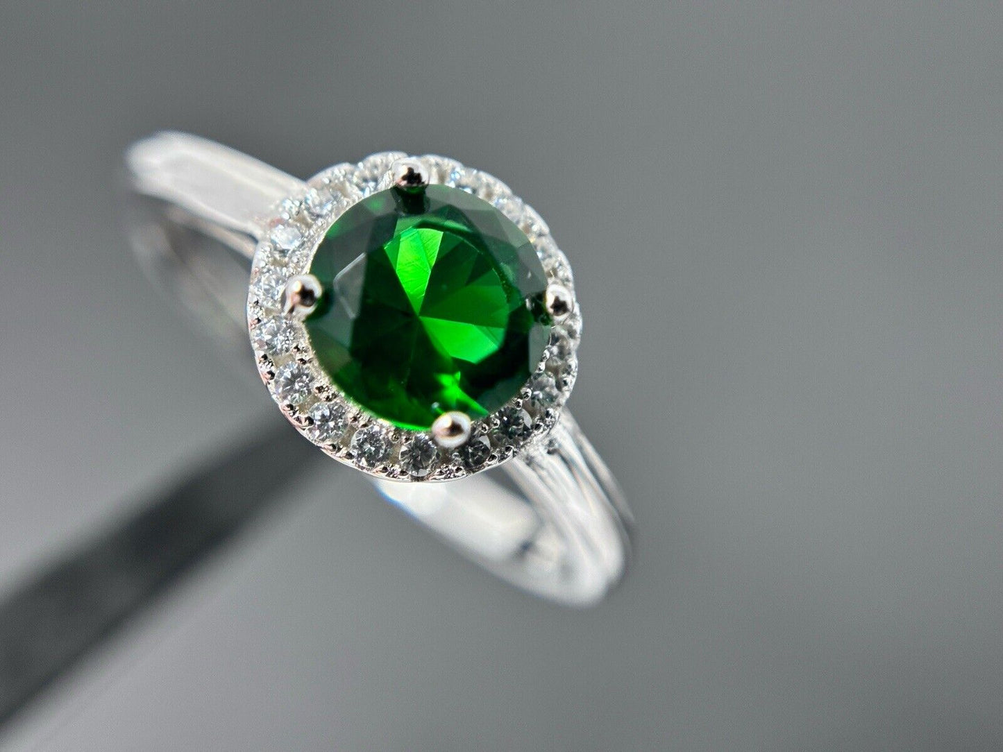 Entourage Ring Farbe wie Turmalin Silber 925er Brillantschliff