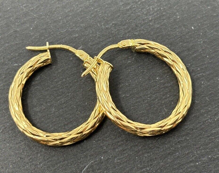 Goldene Ohrringe Creolen Italienisch Muster 18K/750 Gelbgold 2cm No.136 verkauft