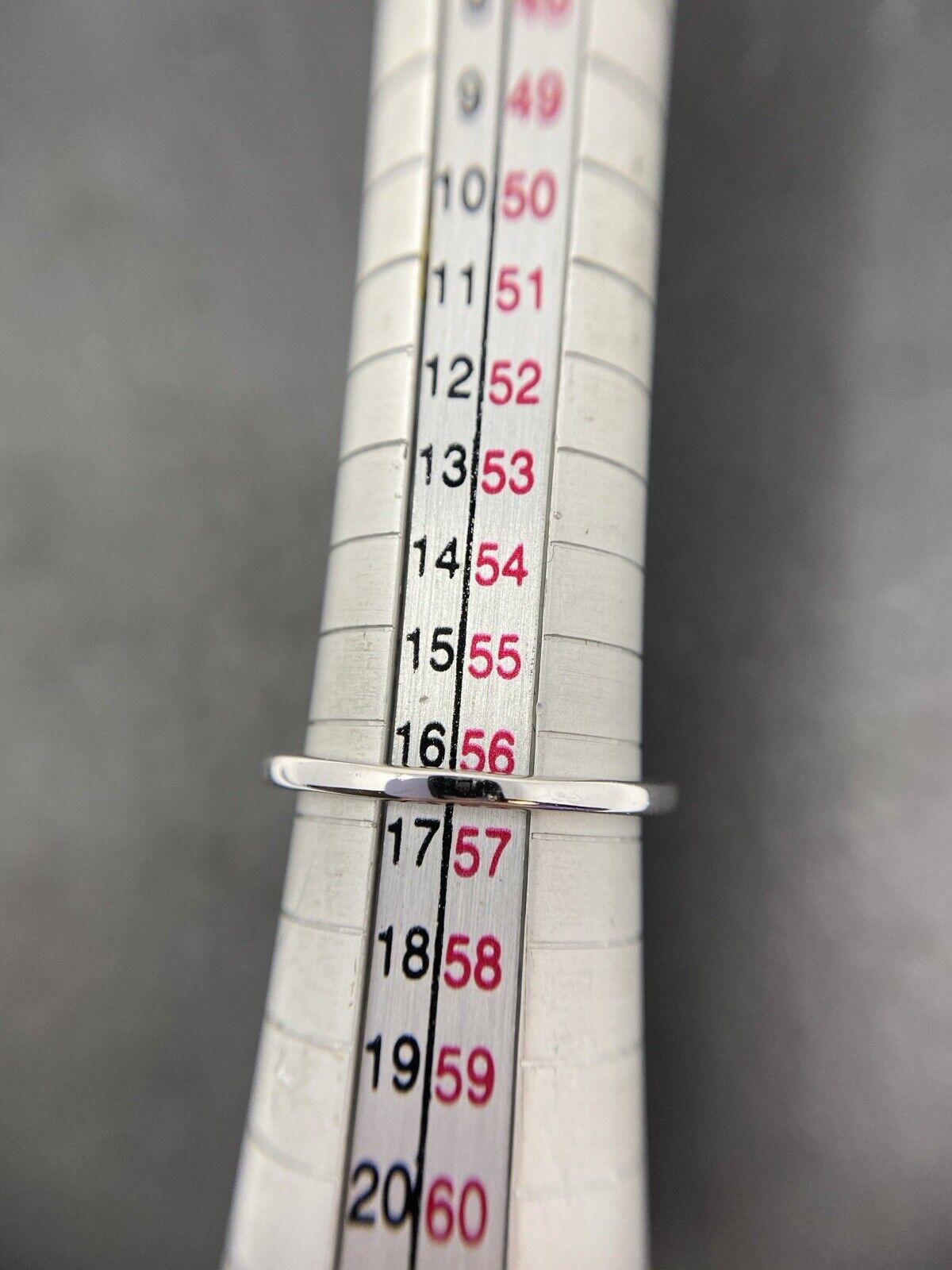 Silberring 925er Solitärring Halo Tropfenschliff Handgefasst