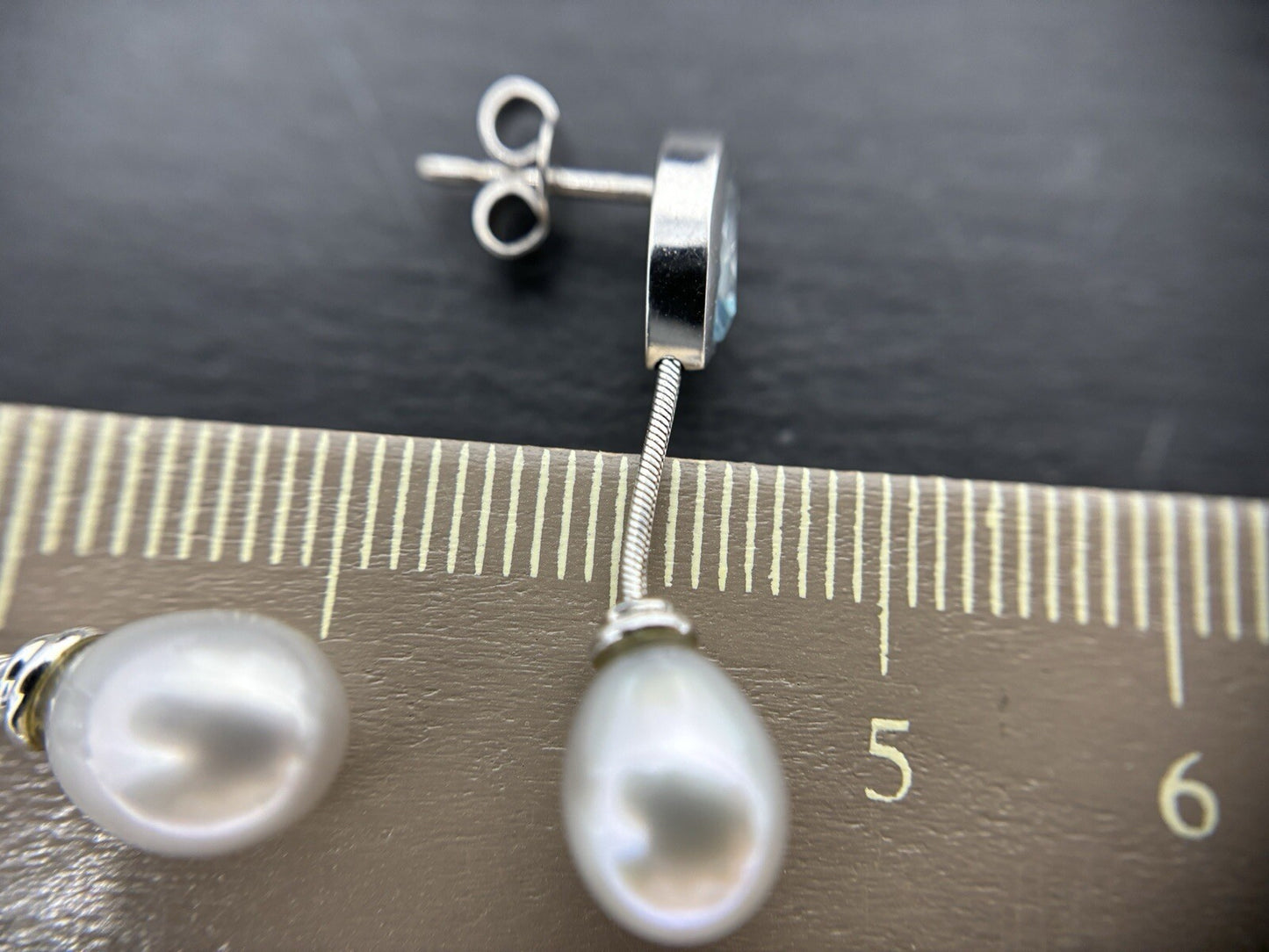 Ohrringe 14Karat Weißgold mit Blautopasen und Perlen 