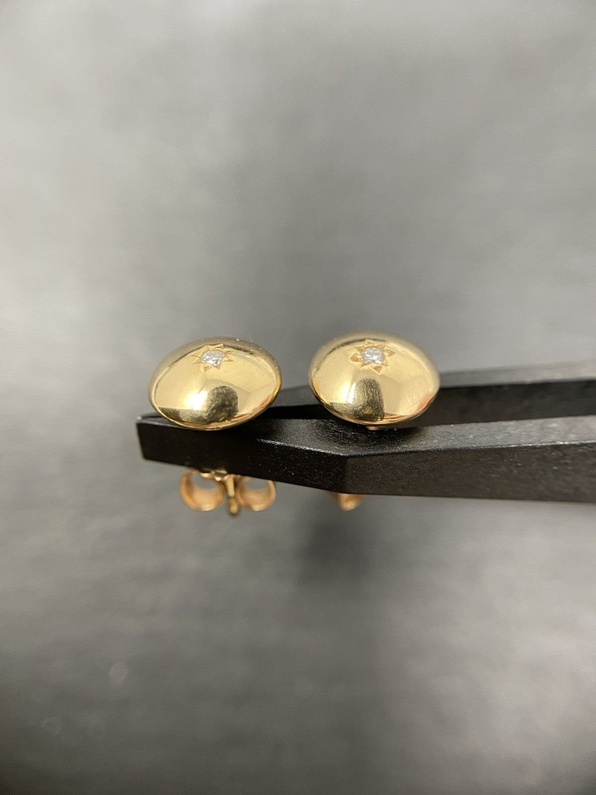 Gelbgold Ohrstecker 0,035ct Brillant | 18K/750