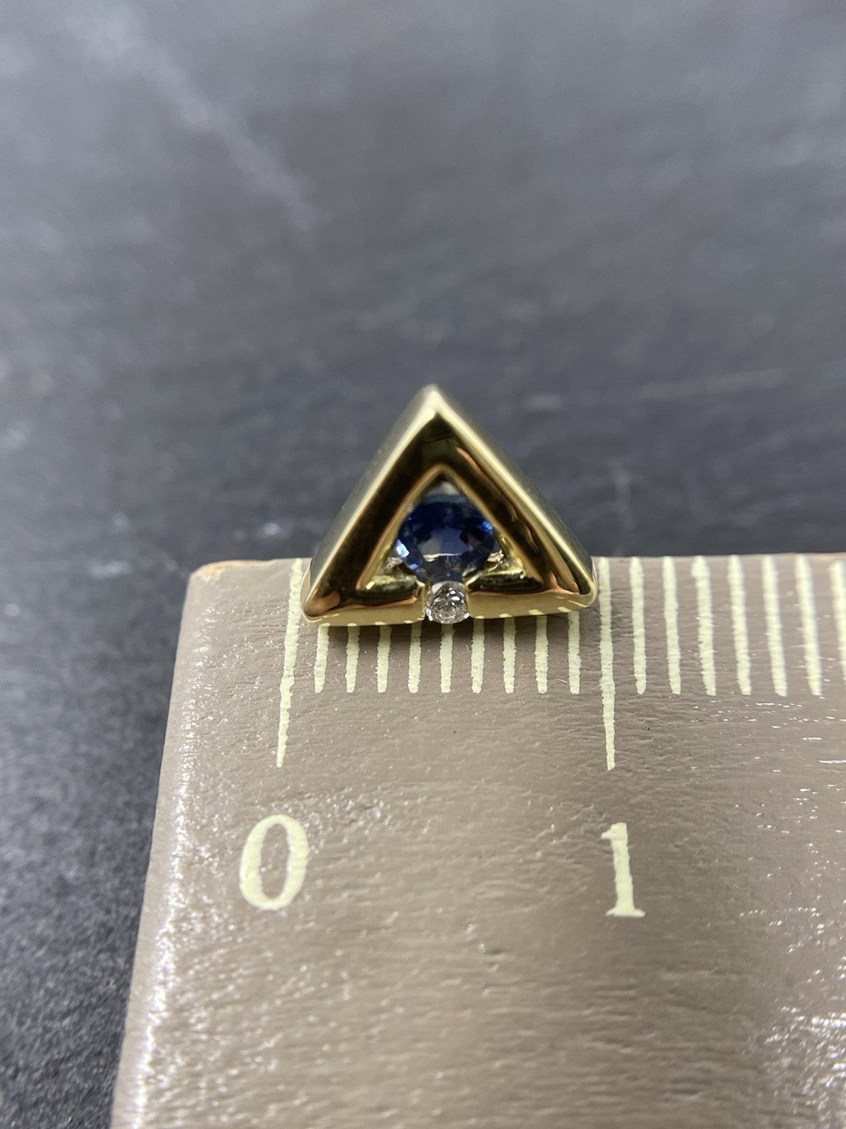 Gelbgold Ohrstecker mit Saphir Und Brillant | 14K/585