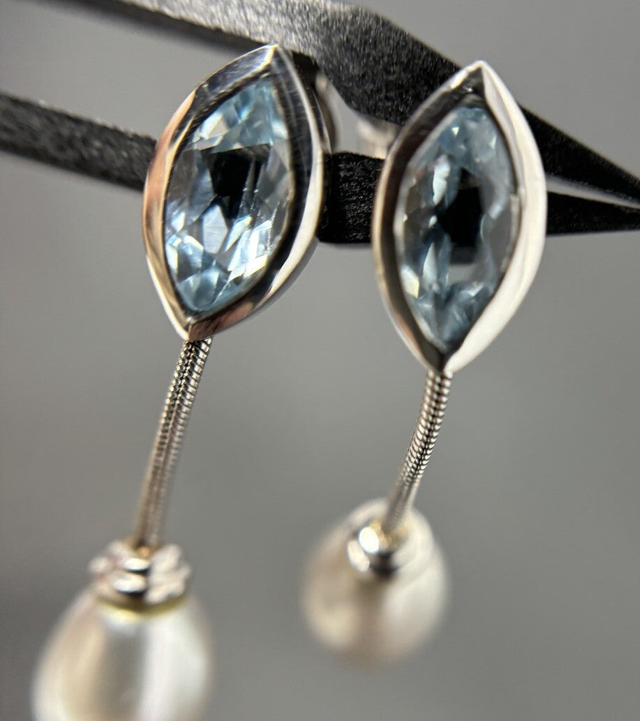 Ohrringe 14Karat Weißgold mit Blautopasen und Perlen 