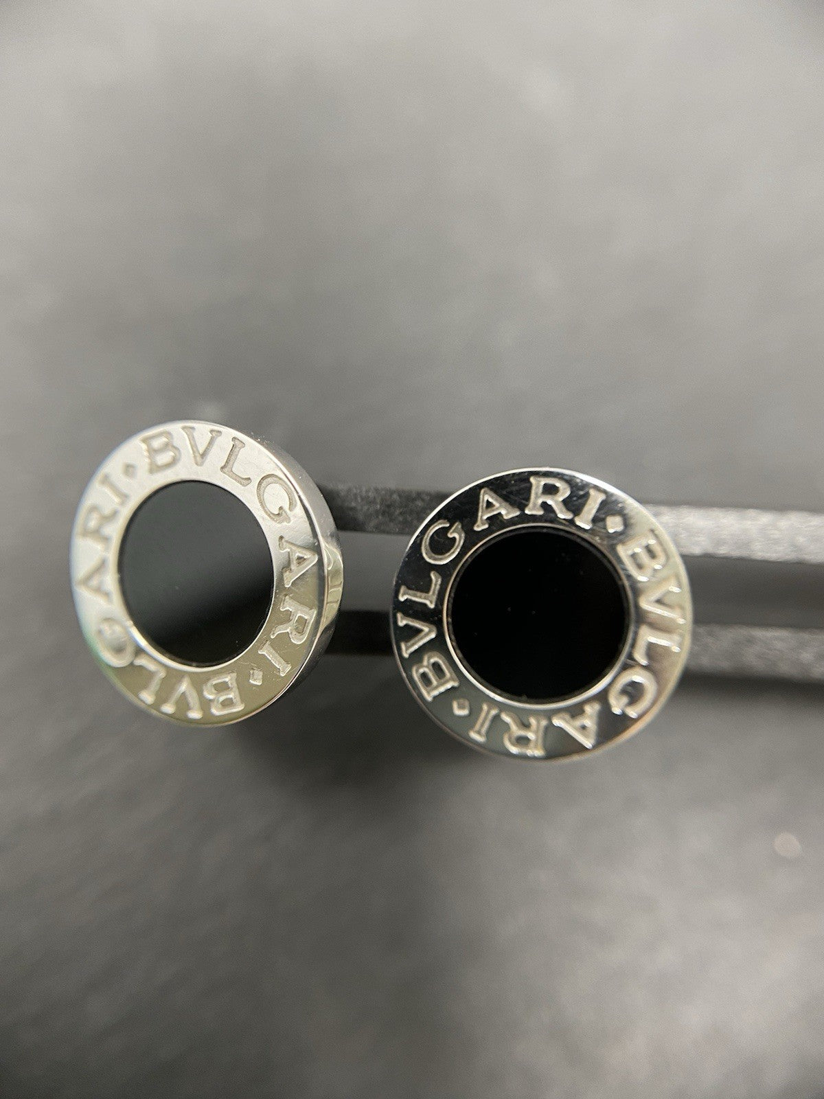 Bvlgari Ohrstecker 750 Gold 18 Karat Weißgold Bulgari Onyx Unisex Markenschmuck