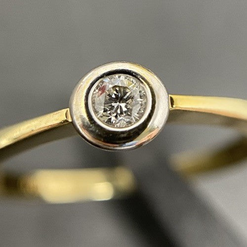 Gelbgold Solitärring 8K/333 Brillant Gr.53