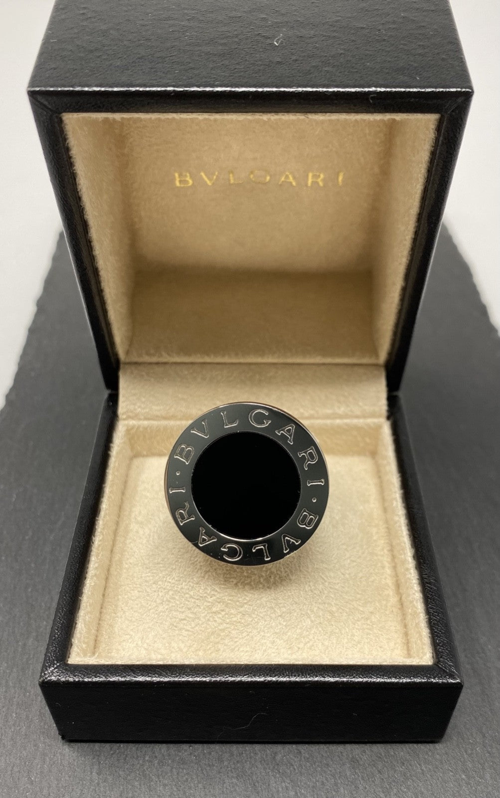 Bvlgari Ring Onyx Ring 750 Weißgold | 18K / 750 Gr. 60 Originalbox