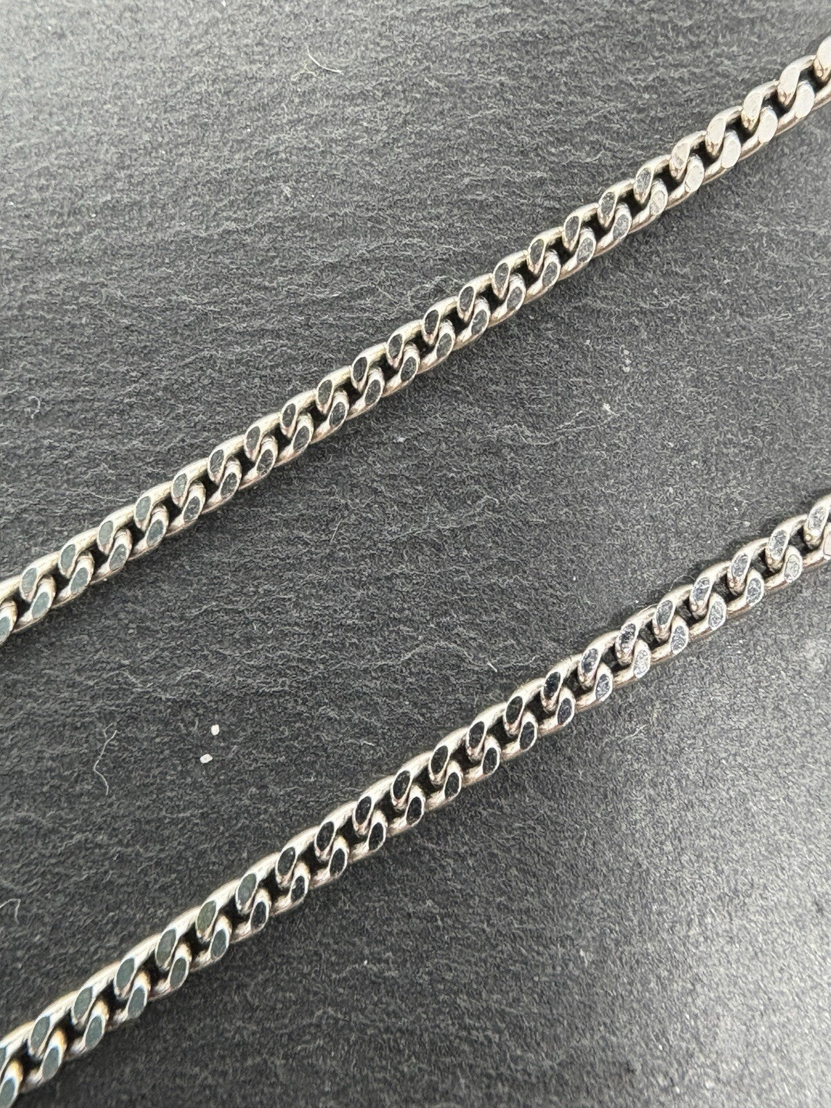 Weißgold Anhänger mit Kette | Brillanten Smaragd 14K/585 Weißgold Entourage