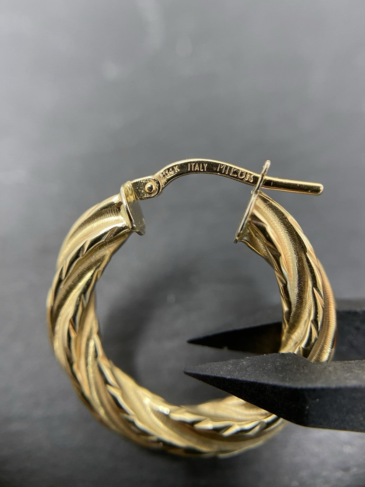 14 Karat Gelbgold Creolen mit gedrehtem Muster | 14K/585