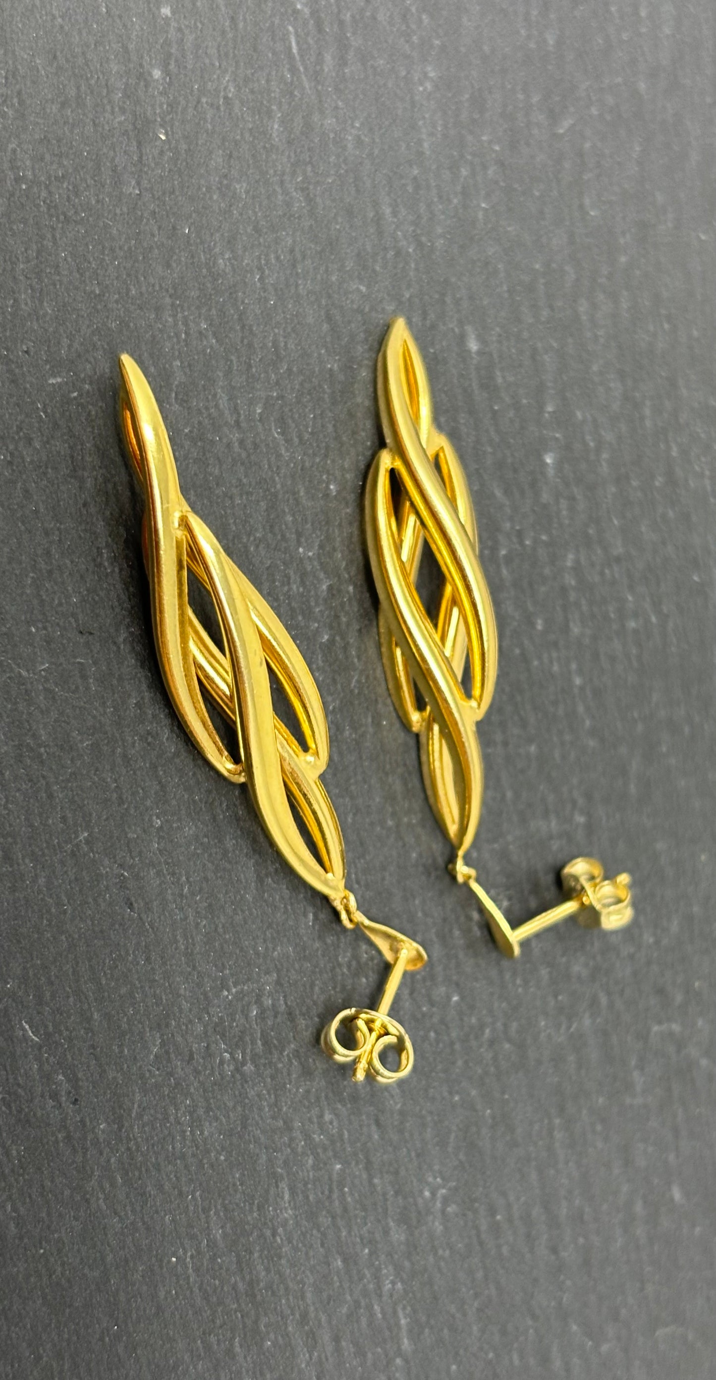 Verkauft ! Ohrhänger Ohrring filigran Gelbgold 8K/333 No.113