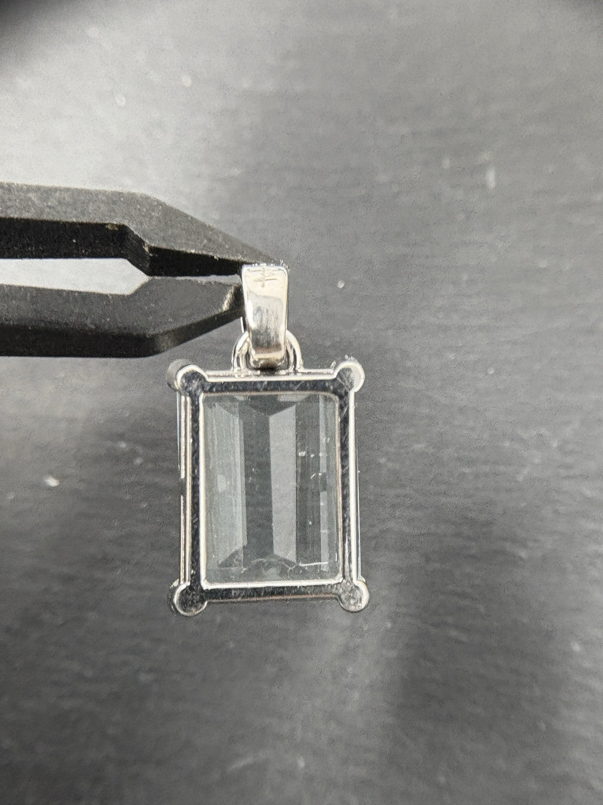 Weißgold Anhänger | Aquamarin ca. 8ct Emerald Schliff 18K/750