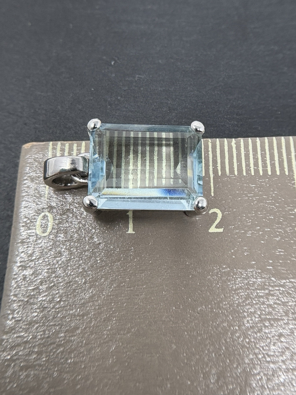 Weißgold Anhänger | Aquamarin ca. 8ct Emerald Schliff 18K/750