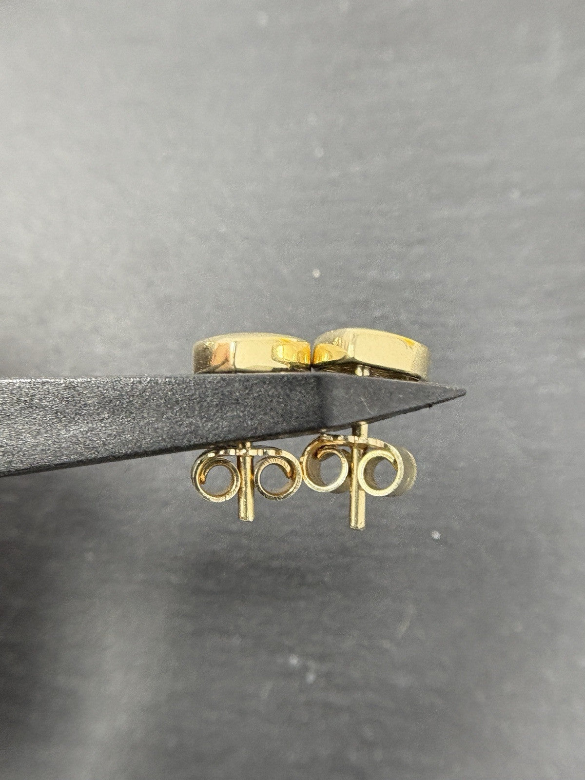 Ohrstecker Gelbgold Herzförmig | Steinchen Brillantenschliff 14K/585